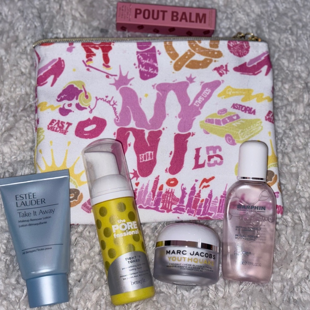 Multi product skincare set